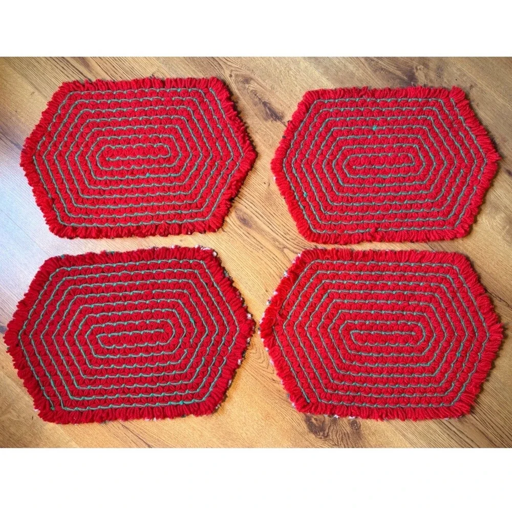 Vintage Handmade‎ Loom Woven Christmas Placemats Red Green Crochet Reversible